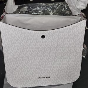 Michael Kors Crossbody (large)